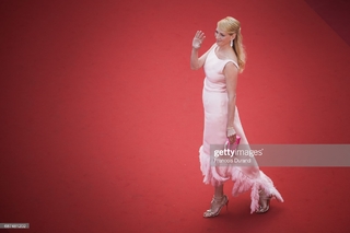 Uma Thurman feet photo thumbnail