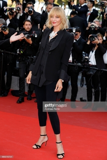 Uma Thurman feet photo thumbnail