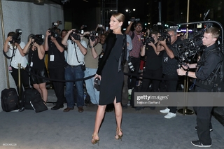 Uma Thurman feet photo thumbnail