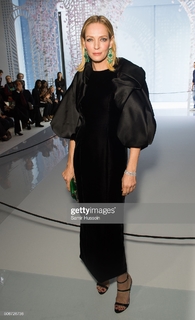 Uma Thurman feet photo thumbnail