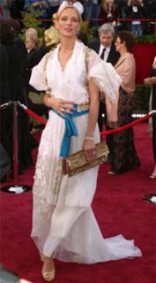 Uma Thurman feet photo thumbnail