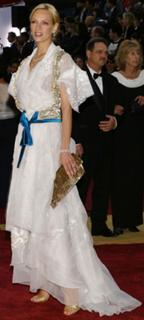 Uma Thurman feet photo thumbnail