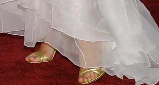 Uma Thurman feet photo thumbnail