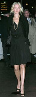 Uma Thurman feet photo thumbnail