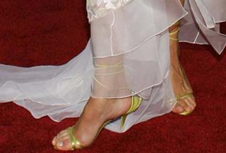 Uma Thurman feet photo thumbnail