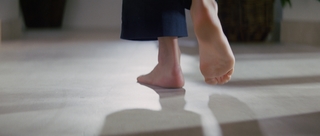 Uma Thurman feet photo thumbnail