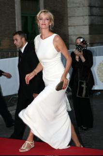 Uma Thurman feet photo thumbnail