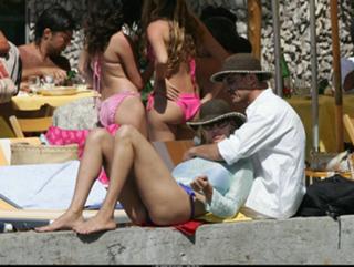 Uma Thurman feet photo thumbnail