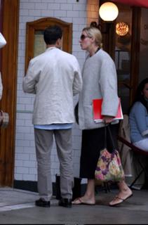 Uma Thurman feet photo thumbnail