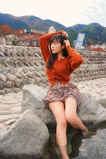 Umi Shinonome feet photo thumbnail