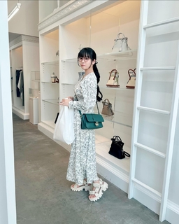 Umi Shinonome feet photo thumbnail