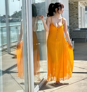 Umi Shinonome feet photo thumbnail