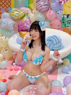 Umi Shinonome feet photo thumbnail