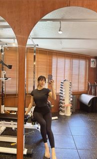 Umi Shinonome feet photo thumbnail