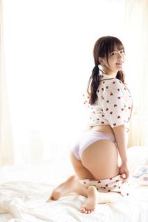 Umi Shinonome feet photo 10