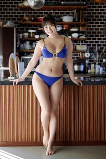 Umi Shinonome feet photo 10
