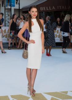 Una Healy feet photo thumbnail