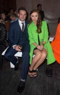 Una Healy feet photo thumbnail