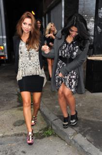 Una Healy feet photo thumbnail