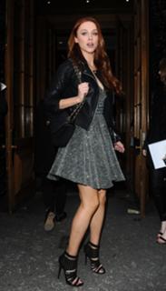 Una Healy feet photo thumbnail