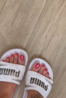 Una Kablar-UKI-Q feet photo thumbnail