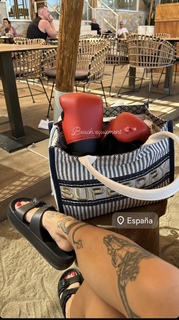 Una Kablar-UKI-Q feet photo thumbnail