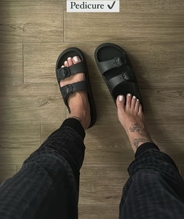 Una Kablar-UKI-Q feet photo thumbnail