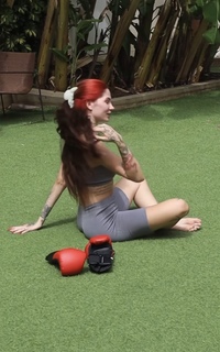 Una Kablar-UKI-Q feet photo thumbnail