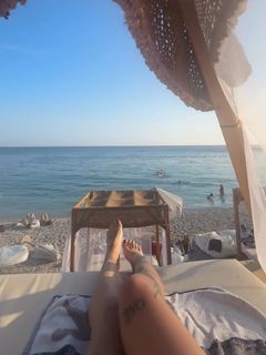 Una Kablar-UKI-Q feet photo thumbnail