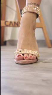 Una Kablar-UKI-Q feet photo thumbnail