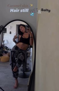 Una Kablar-UKI-Q feet photo thumbnail