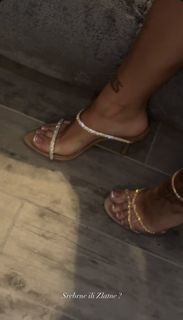 Una Kablar-UKI-Q feet photo thumbnail