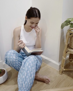 Urassaya Sperbund feet photo 3