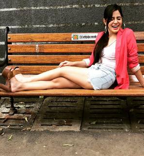 Urfi Javed feet photo 5