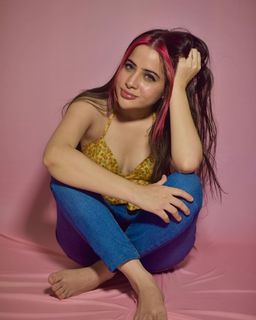 Urfi Javed feet photo 18