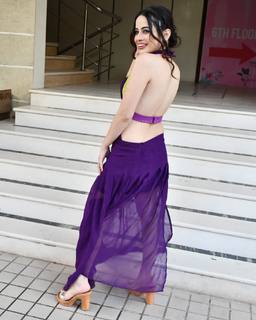 Urfi Javed feet photo 14