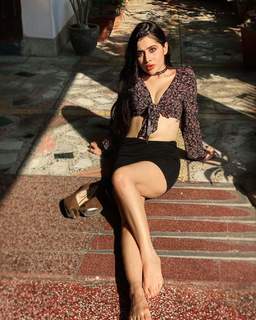 Urfi Javed feet photo 15