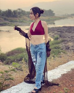 Urfi Javed feet photo 19