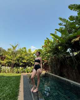 Urfi Javed feet photo 18