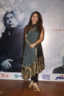 Urmila Matondkar feet photo thumbnail