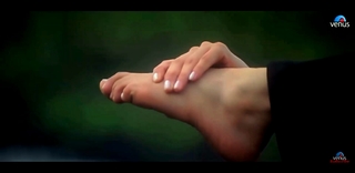 Urmila Matondkar feet photo thumbnail