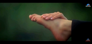 Urmila Matondkar feet photo thumbnail