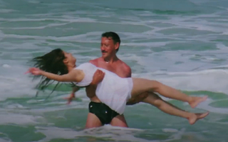 Urmila Matondkar feet photo thumbnail