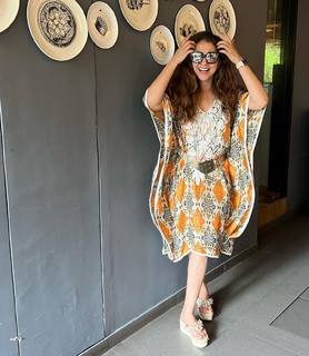 Urmila Matondkar feet photo thumbnail