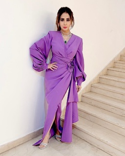 Urmila Matondkar feet photo thumbnail