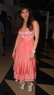 Urmila Matondkar feet photo thumbnail