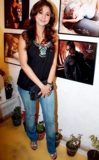 Urmila Matondkar feet photo thumbnail