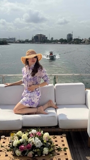 Urmila Matondkar feet photo thumbnail