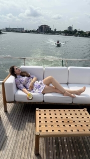 Urmila Matondkar feet photo thumbnail