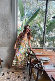 Urmila Matondkar feet photo thumbnail